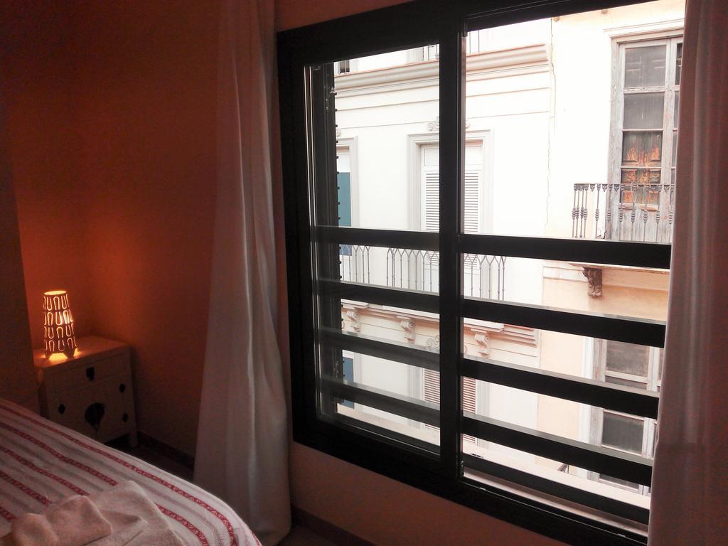 Apartamentos Decada مالقة الغرفة الصورة