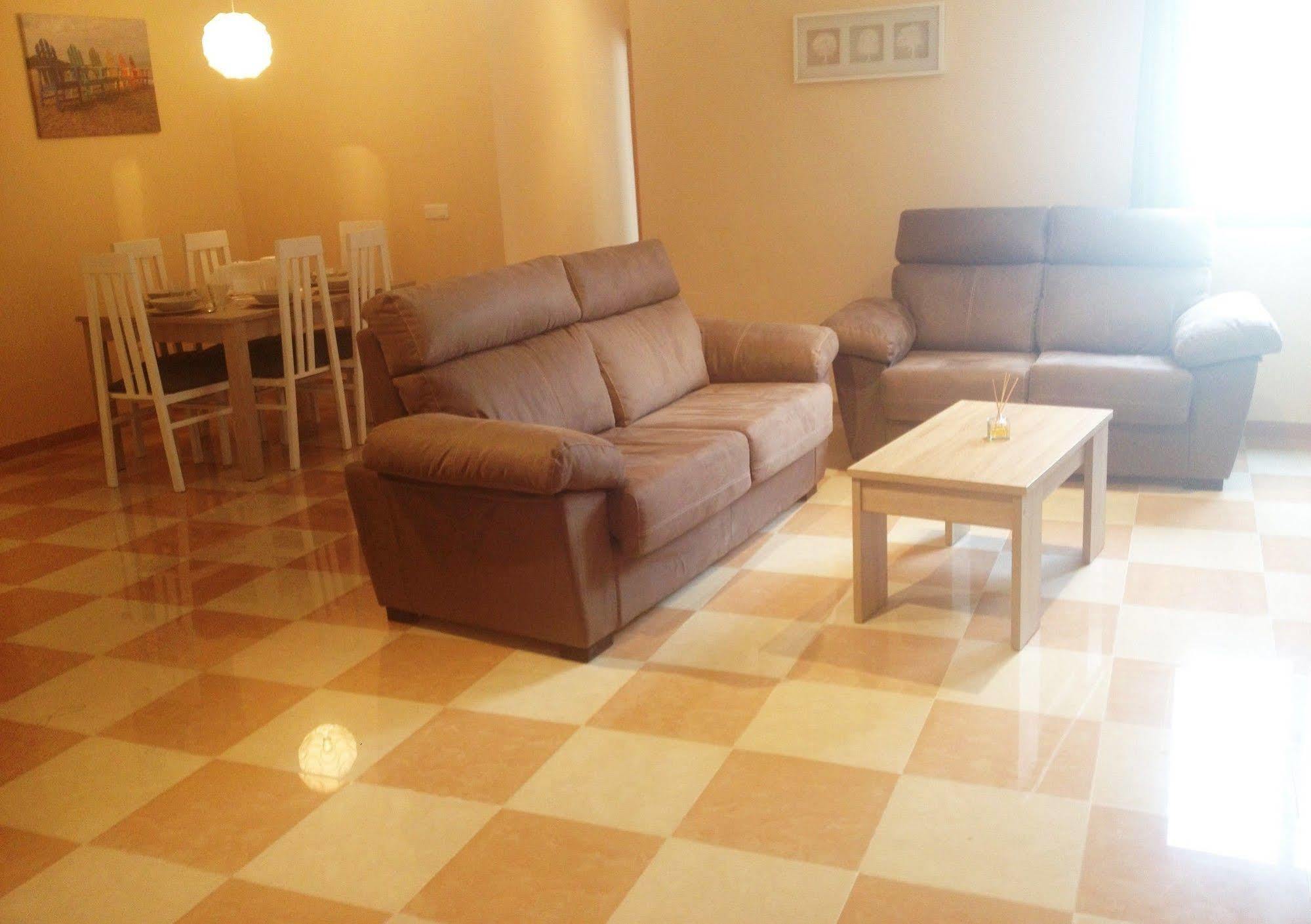Apartamentos Decada مالقة المظهر الخارجي الصورة